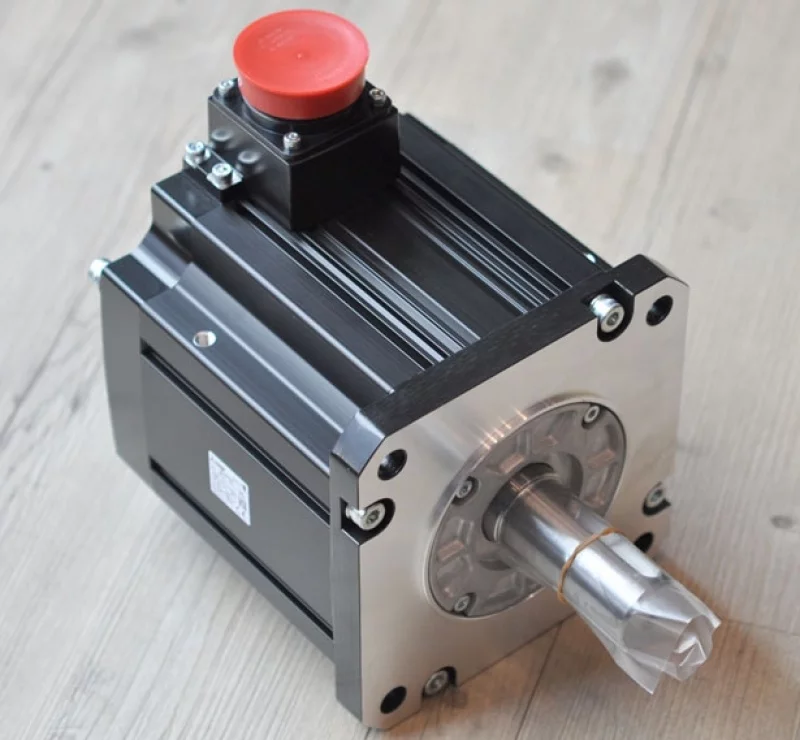 Серводвигатель HG-SR3524